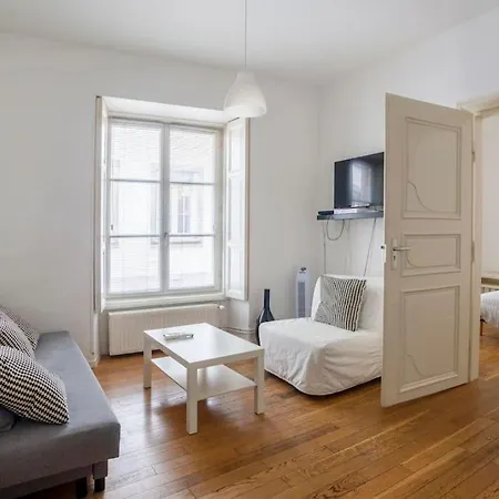 Schlofa - Appt Moderne Dans Appartement Strasbourg