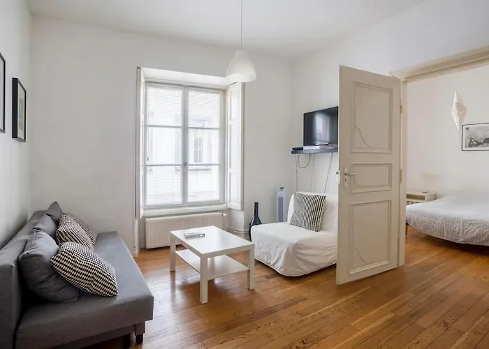 Schlofa - Appt Moderne Dans Apartament Strasburg